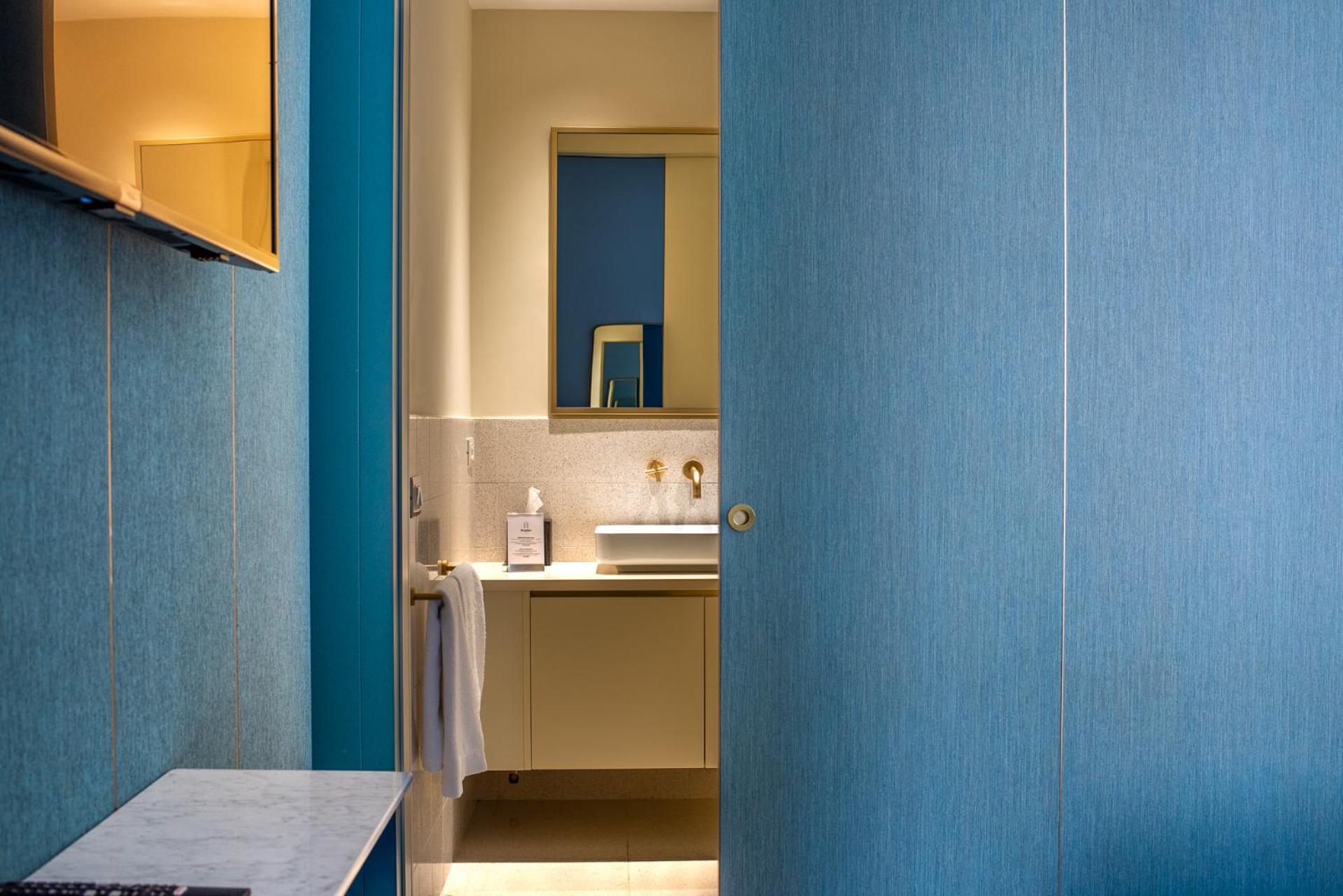 Junior Suite,1588524506:JPEG